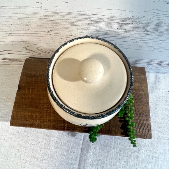 Vintage Casey pottery canister apples jar storage decor - Picture 4 of 8